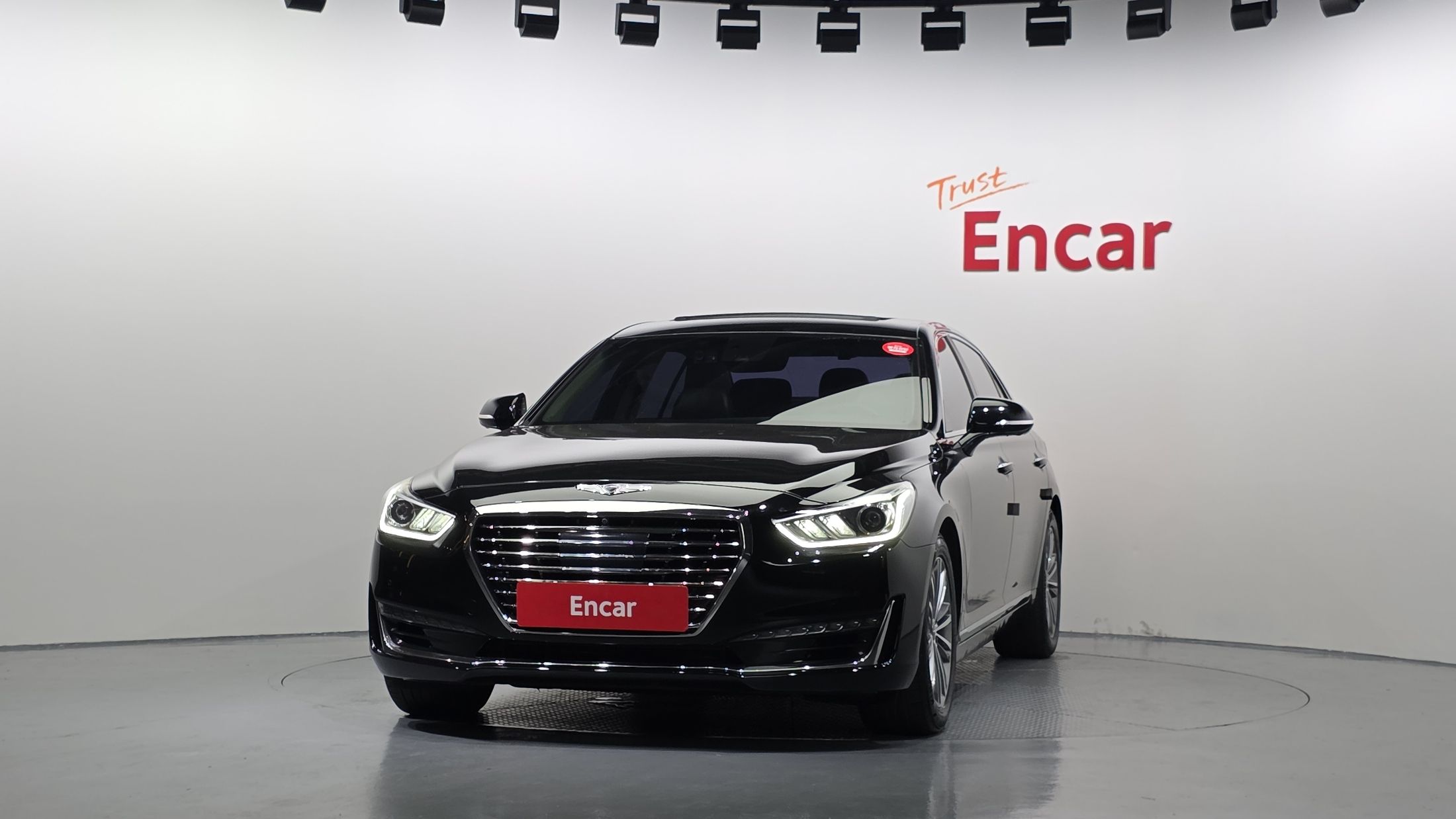 GENESIS EQ900 2016