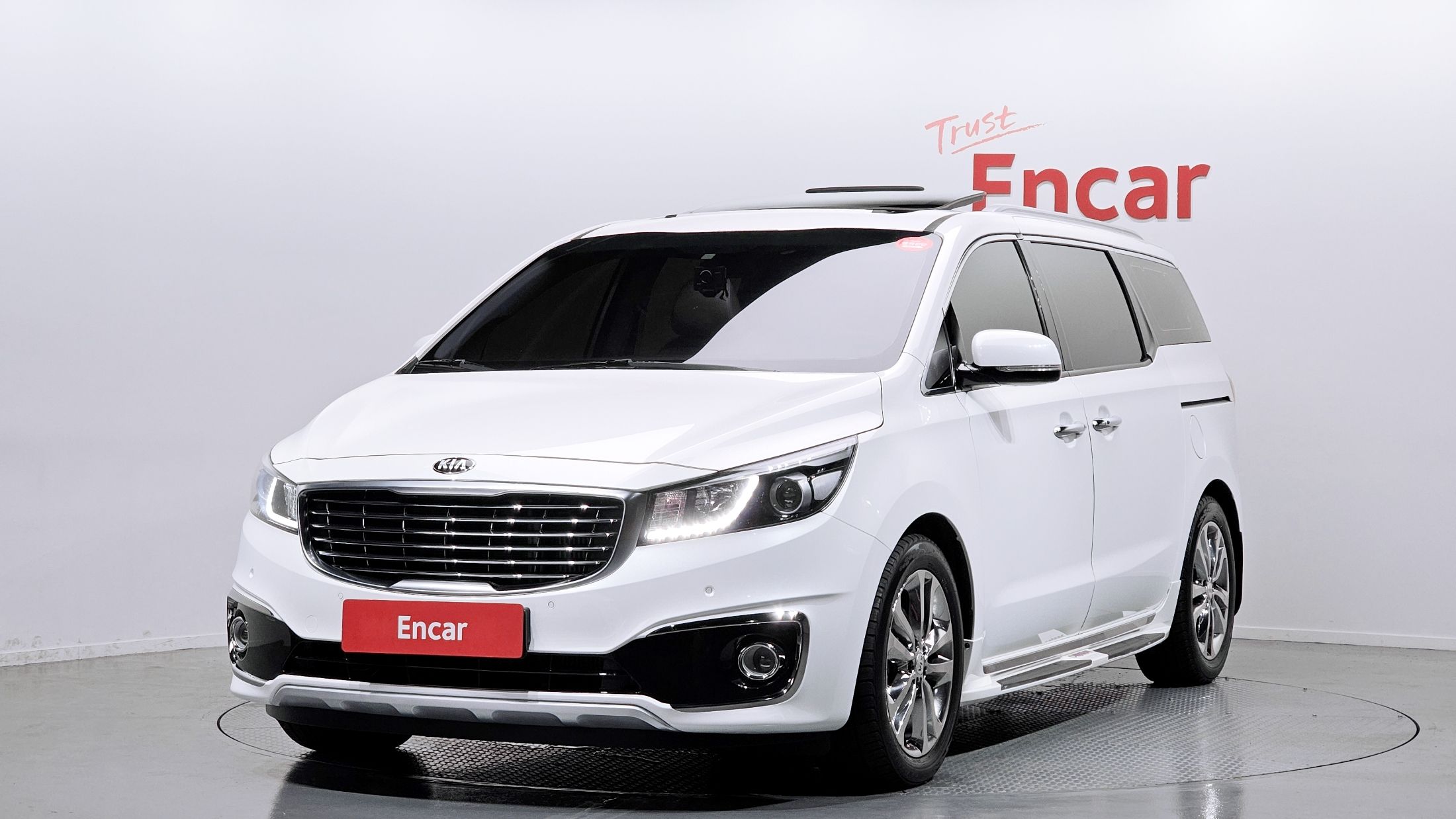 KIA CARNIVAL 2017
