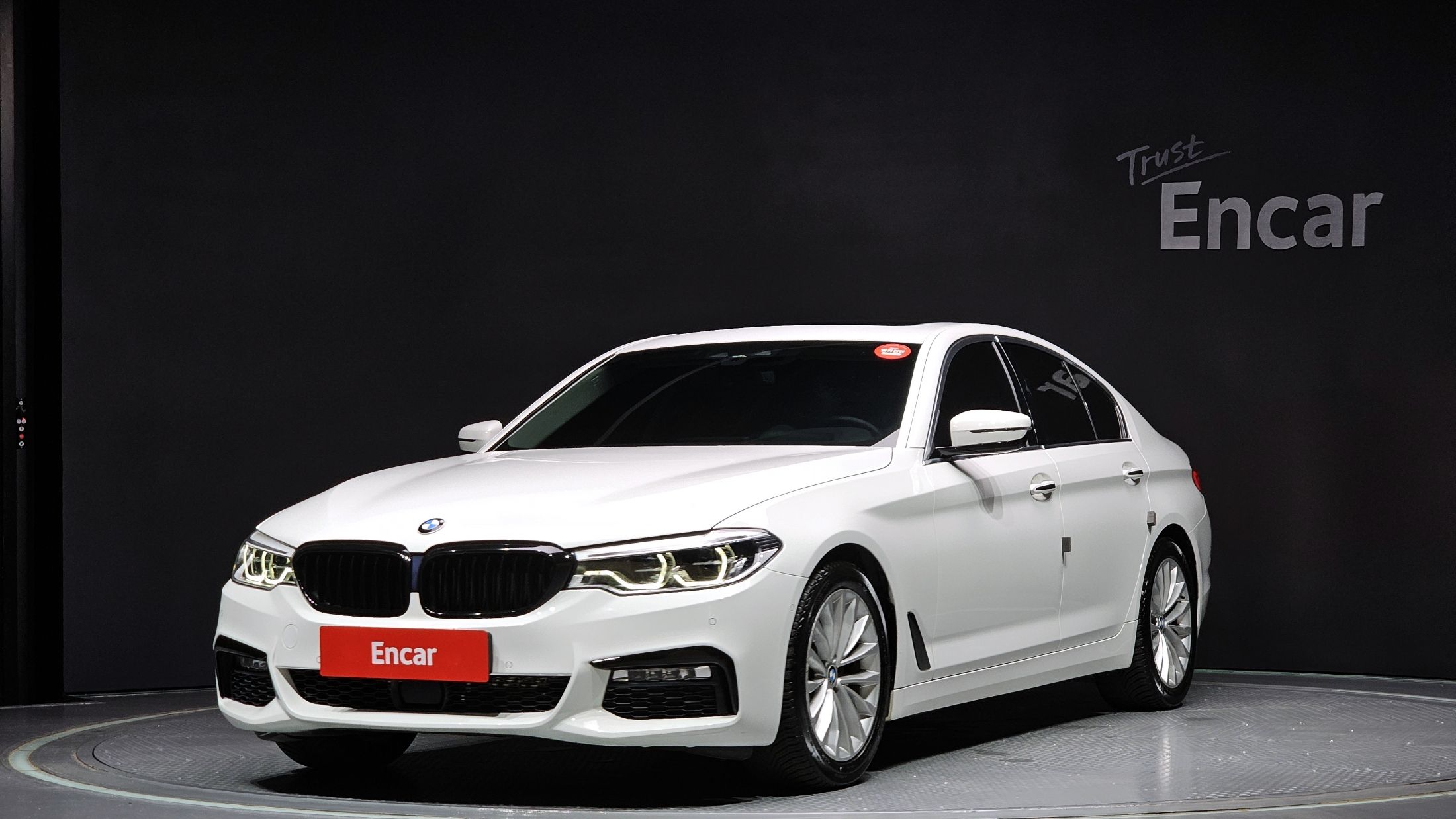 BMW 5-SERIES G30 2018
