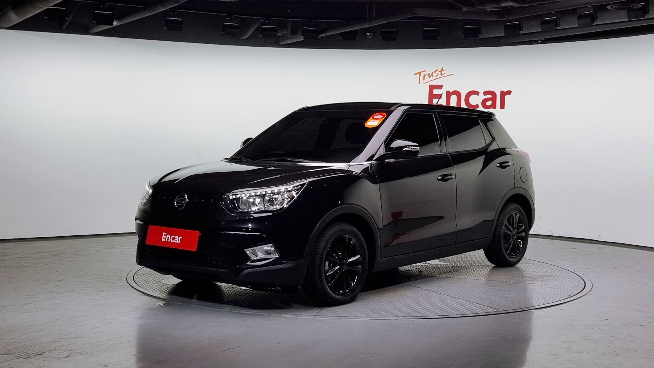 SSANGYONG TIVOLI 2015