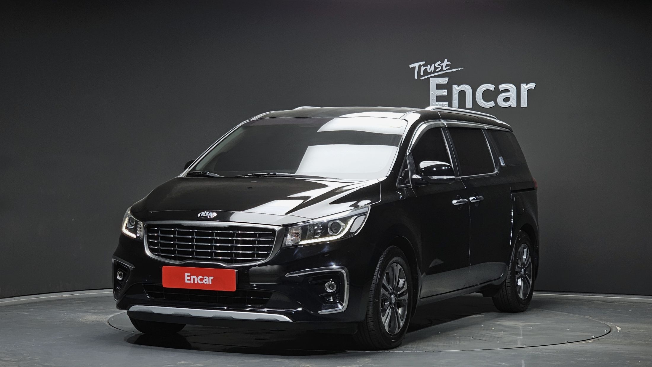 KIA CARNIVAL 2018