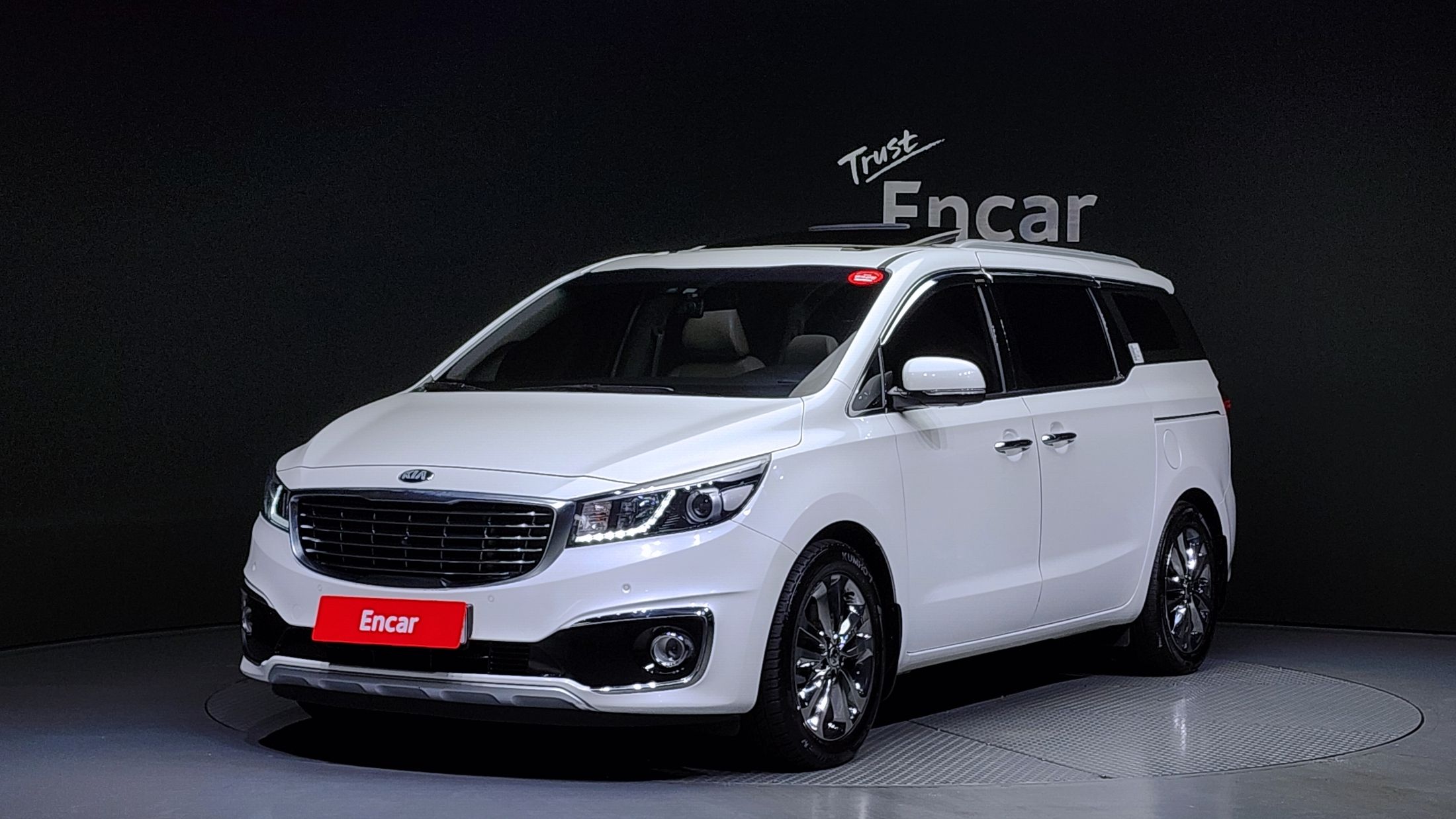 KIA CARNIVAL 2018