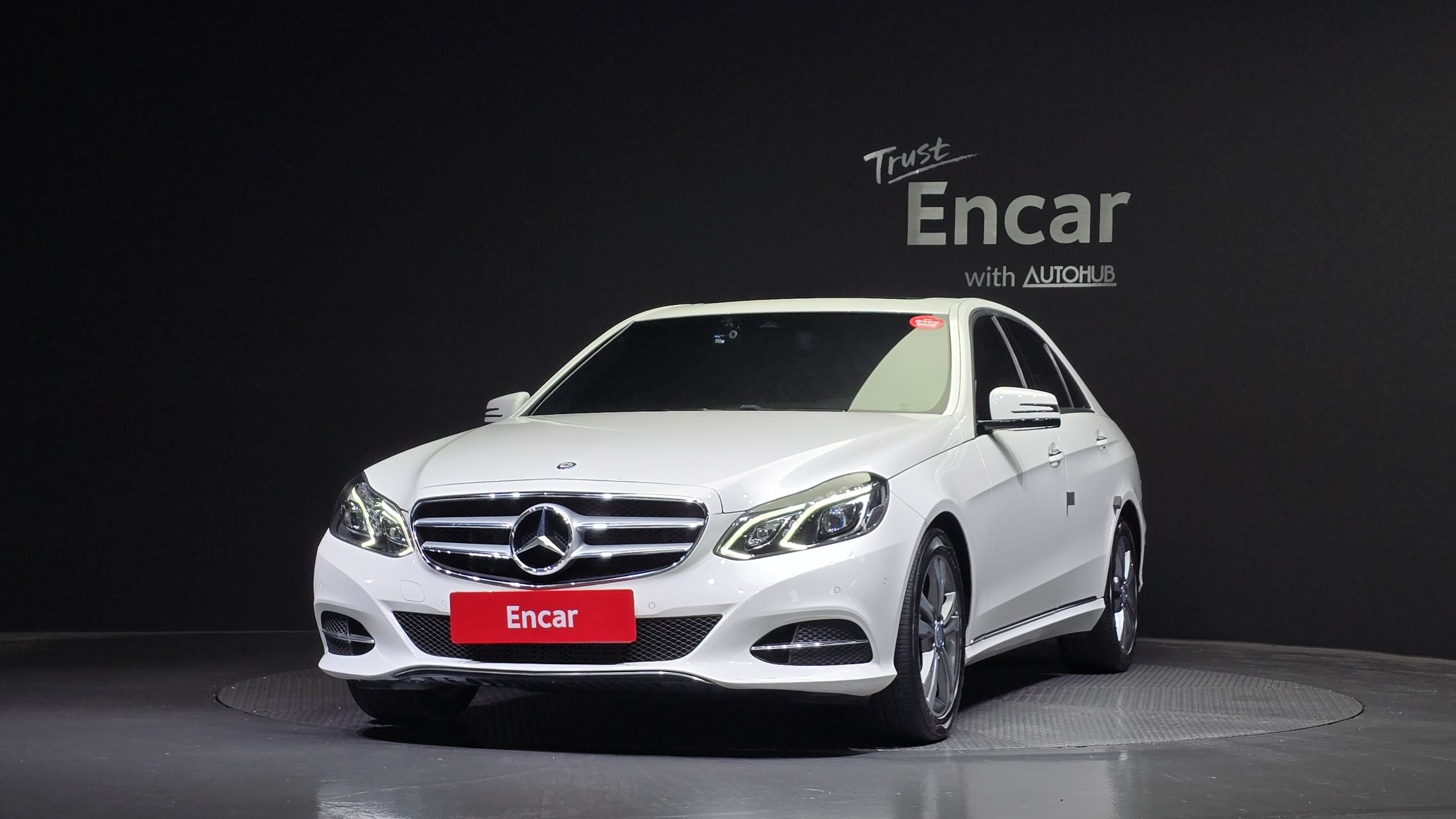 MERCEDES BENZ E-CLASS W212 2016