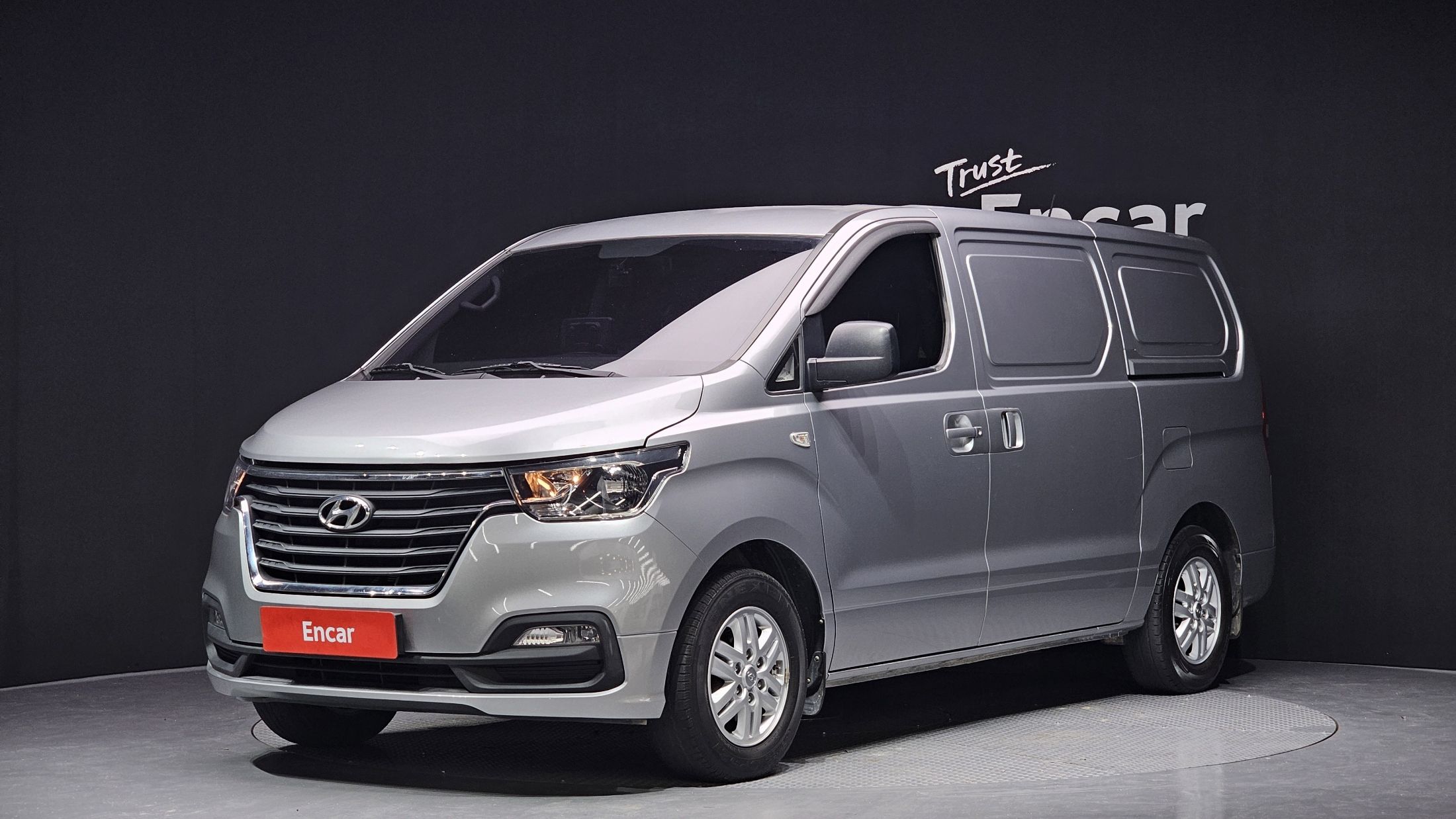 HYUNDAI STAREX GRAND 2020