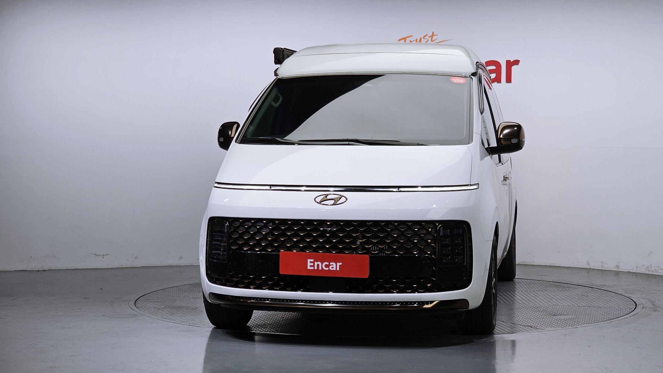 HYUNDAI STARIA 2023