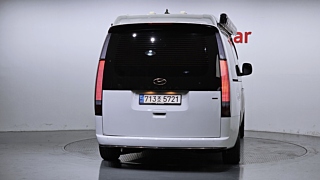 HYUNDAI STARIA 2023