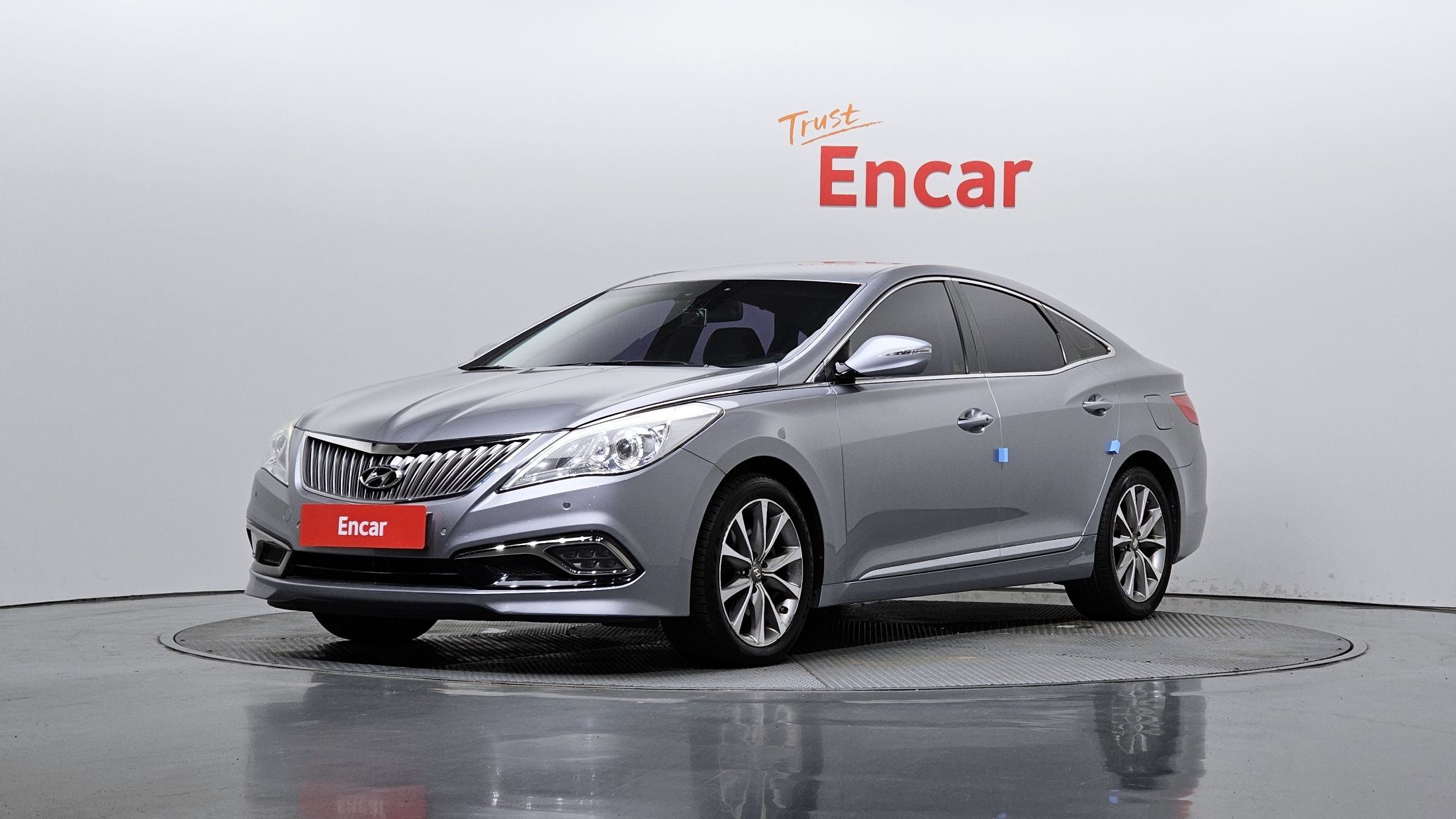 HYUNDAI GRANDEUR HG 2016