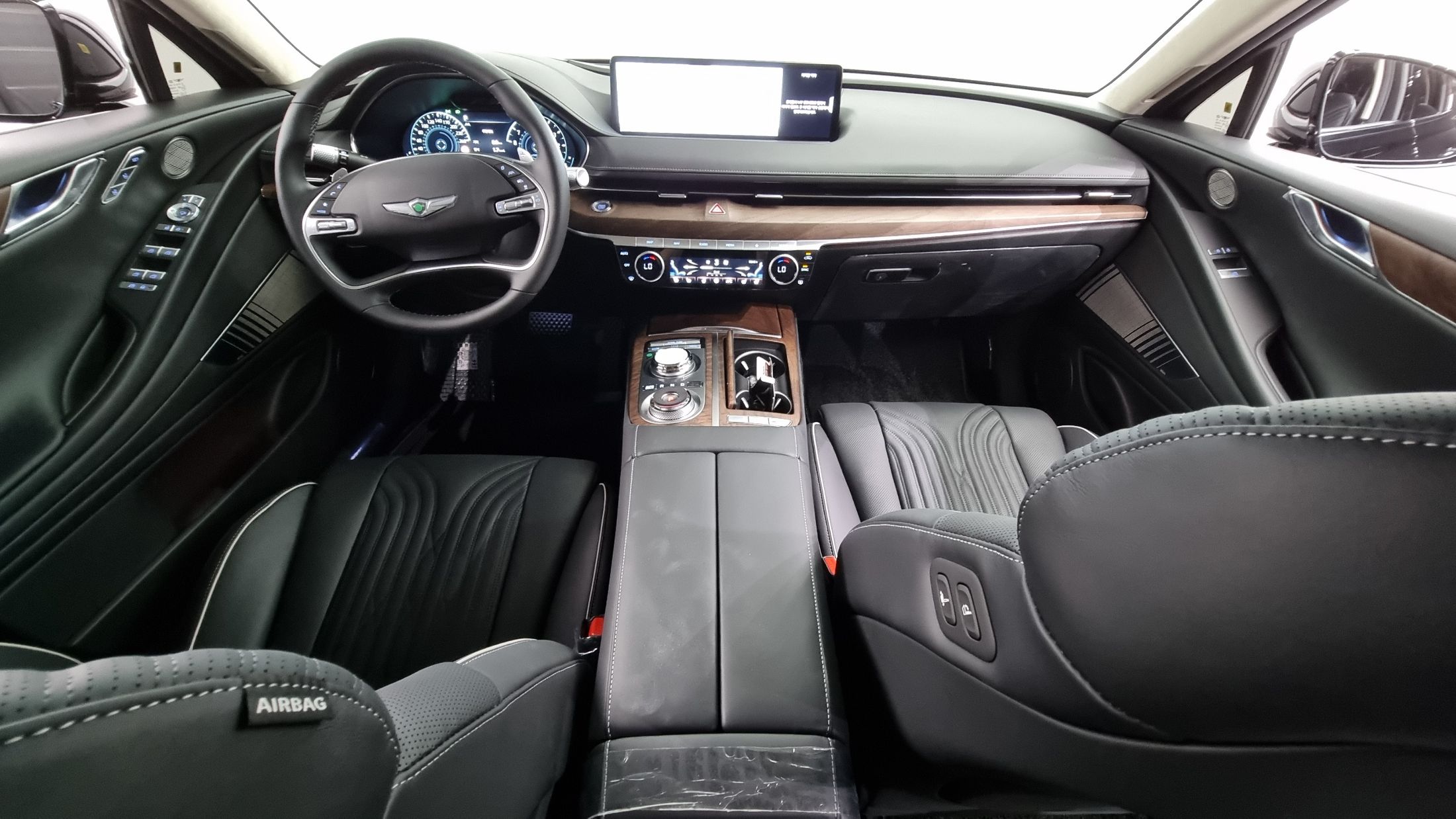 GENESIS G80 RG3 2023