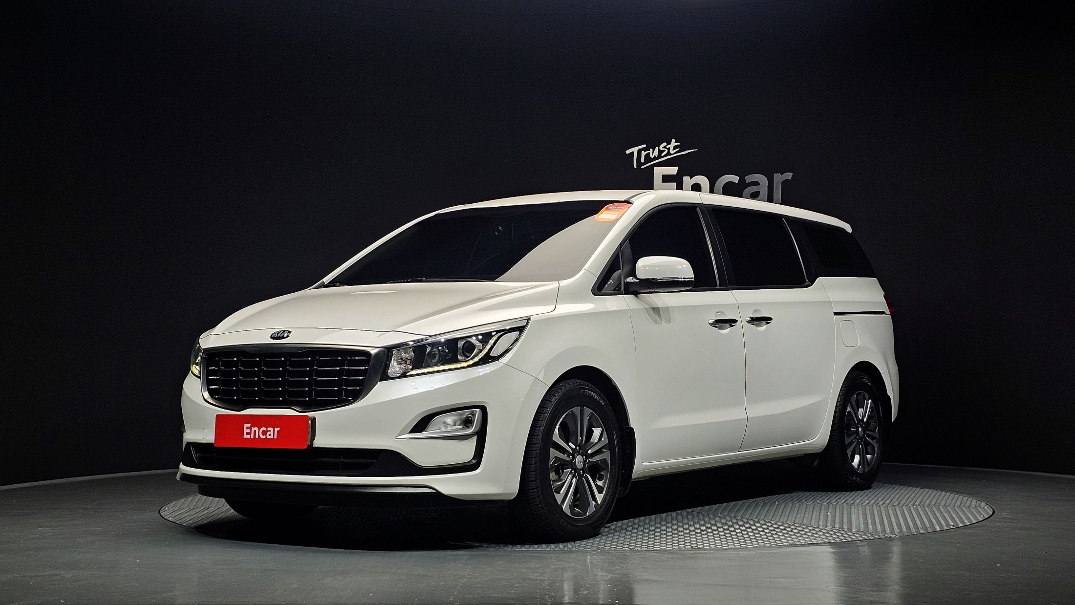 KIA CARNIVAL 2019