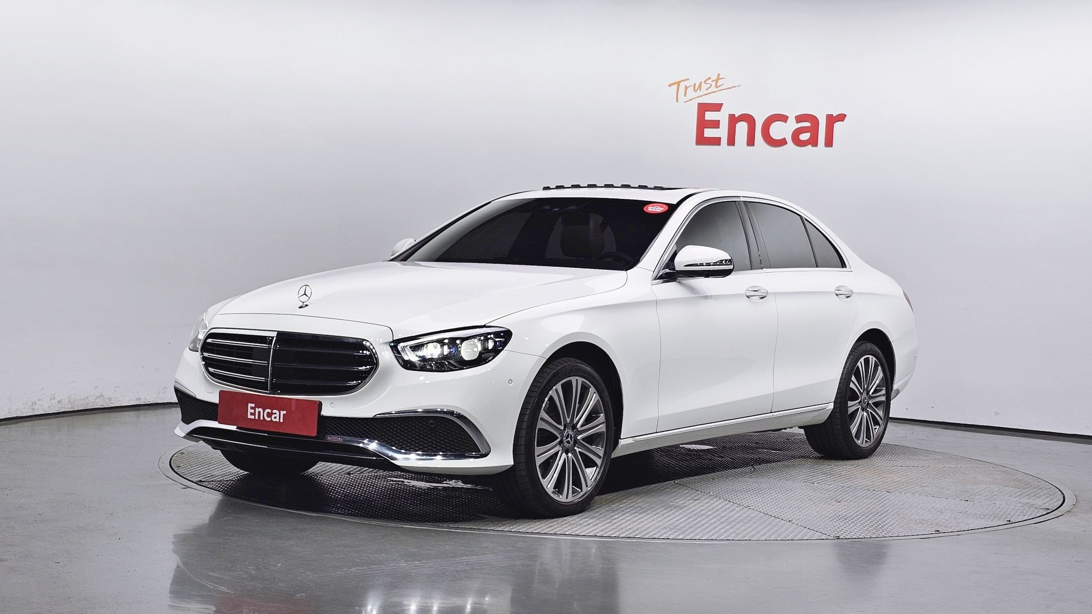 MERCEDES BENZ E-CLASS W213 2023