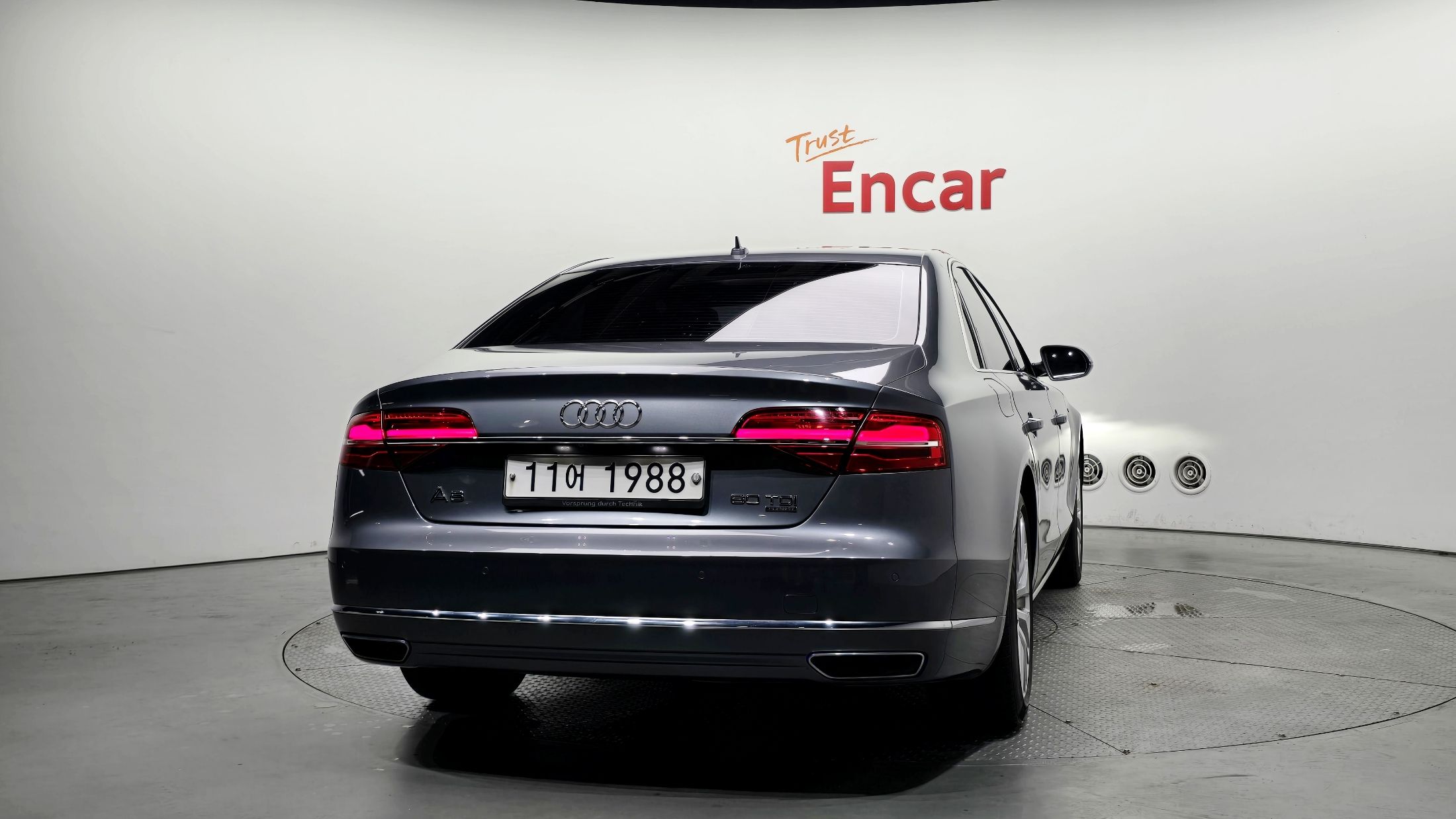 AUDI A8 2015