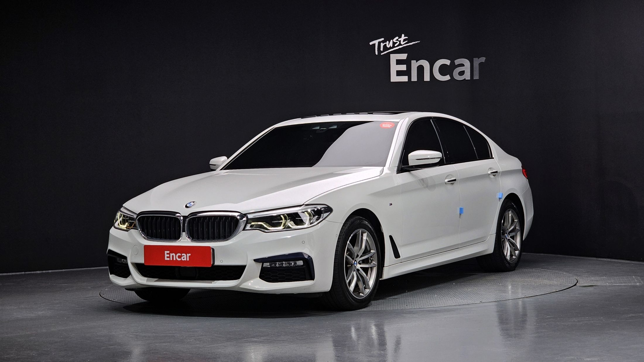 BMW 5-SERIES G30 2017