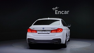 BMW 5-SERIES G30 2017