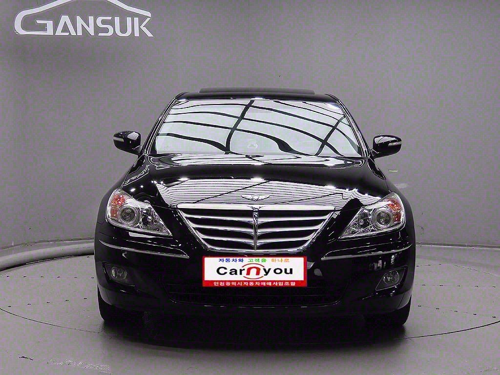 HYUNDAI GENESIS 2009