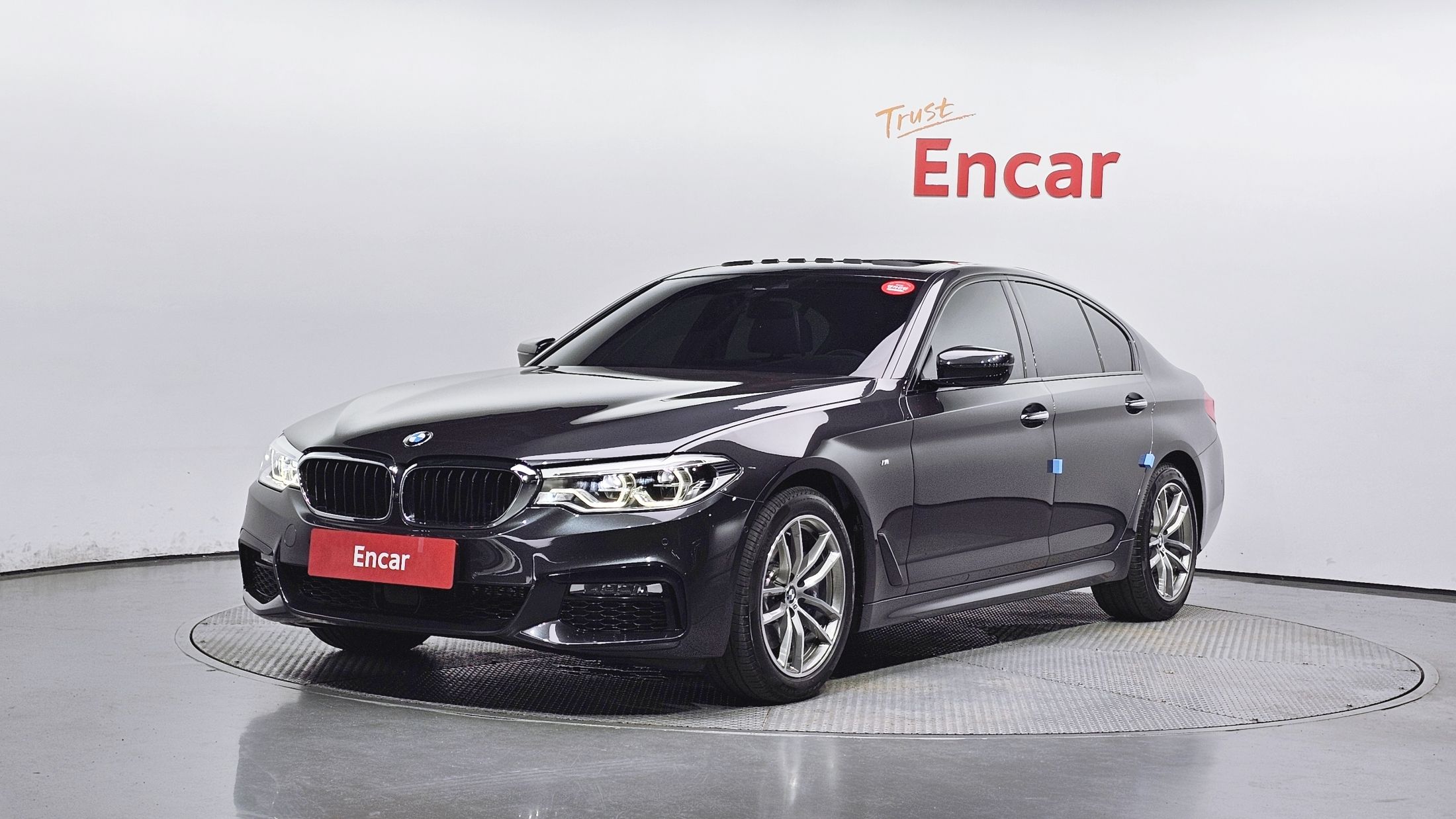 BMW 5-SERIES G30 2017