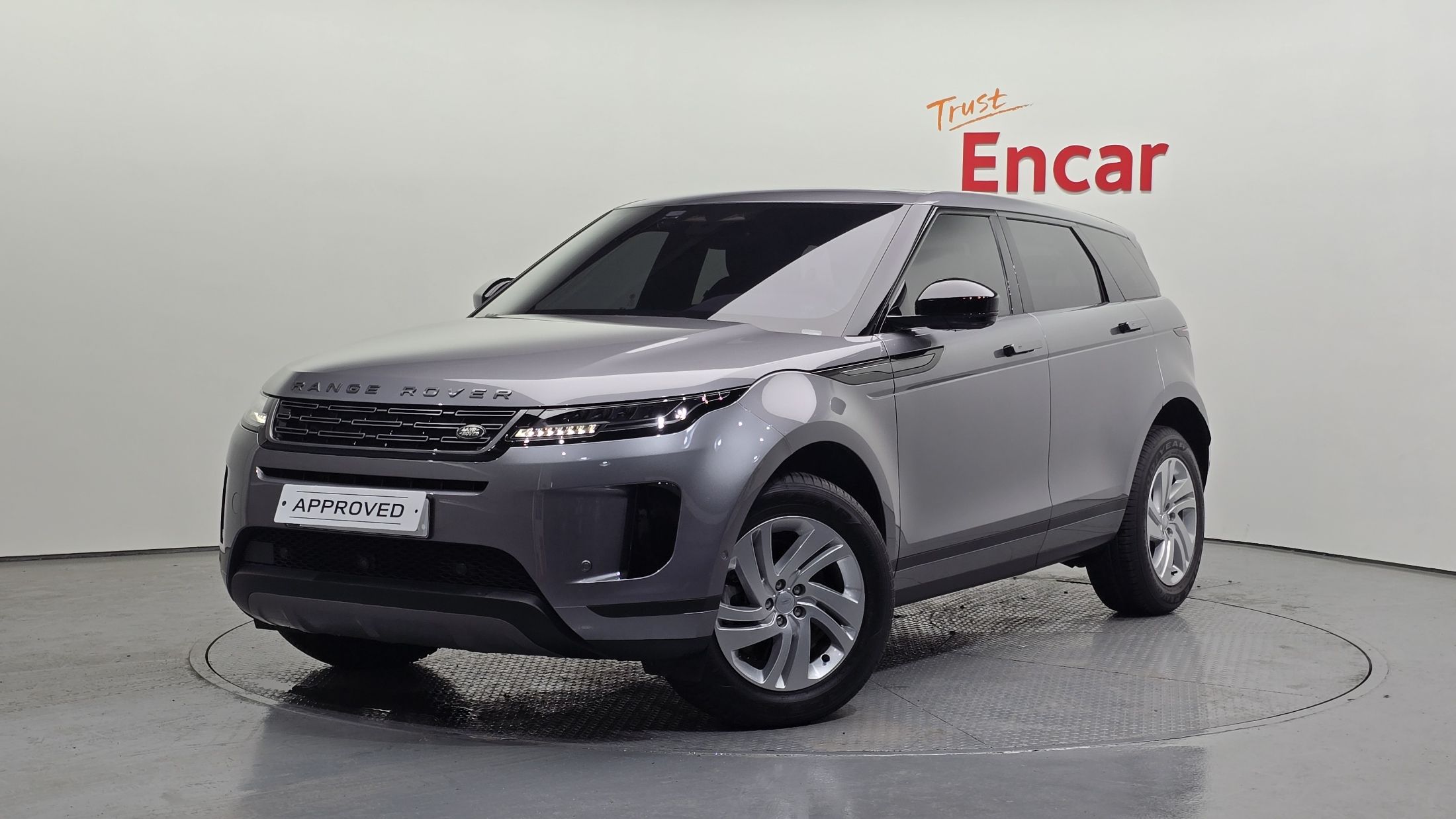 LAND ROVER RANGE ROVER EVOQUE 2024