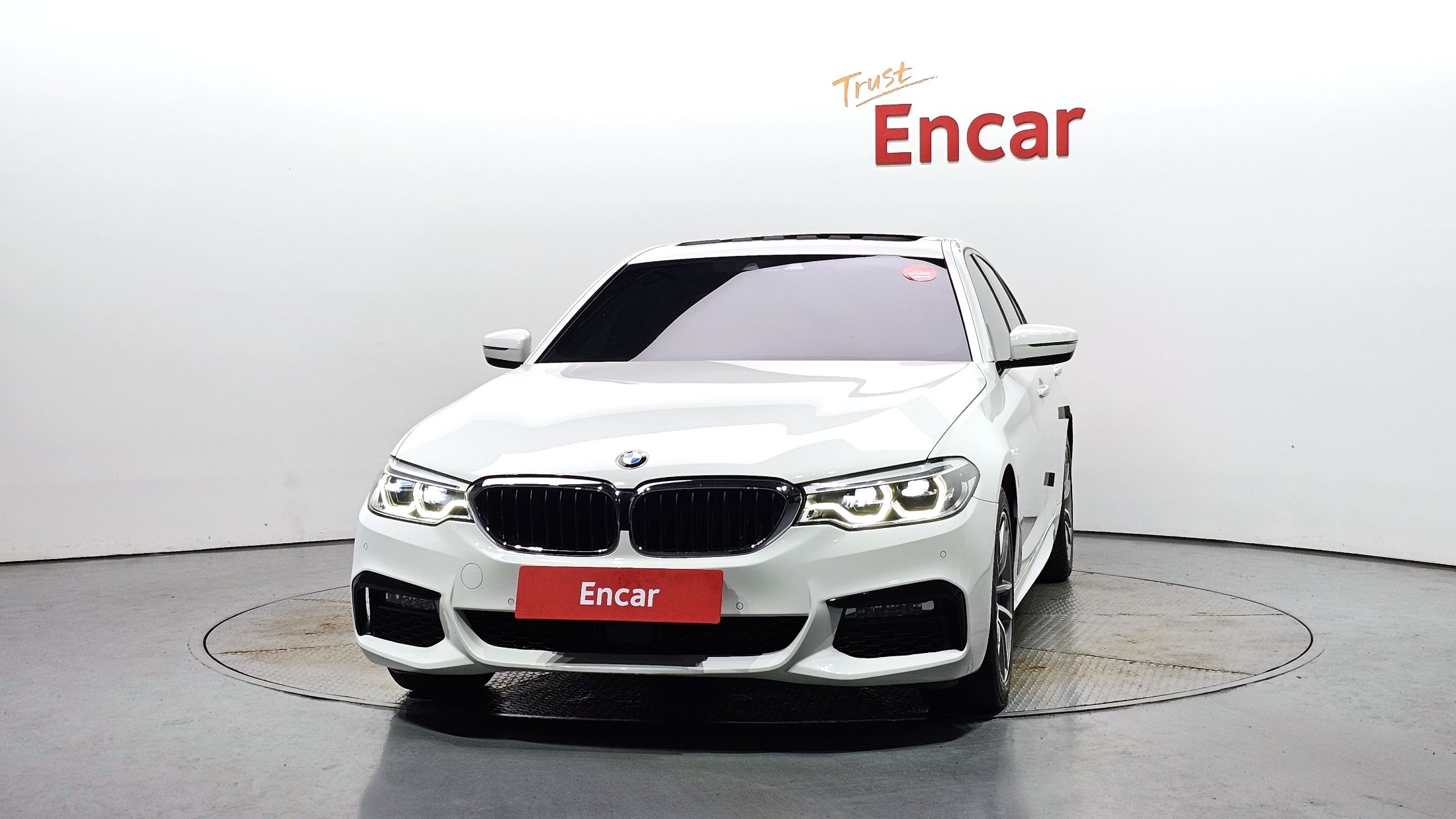 BMW 5-SERIES G30 2017