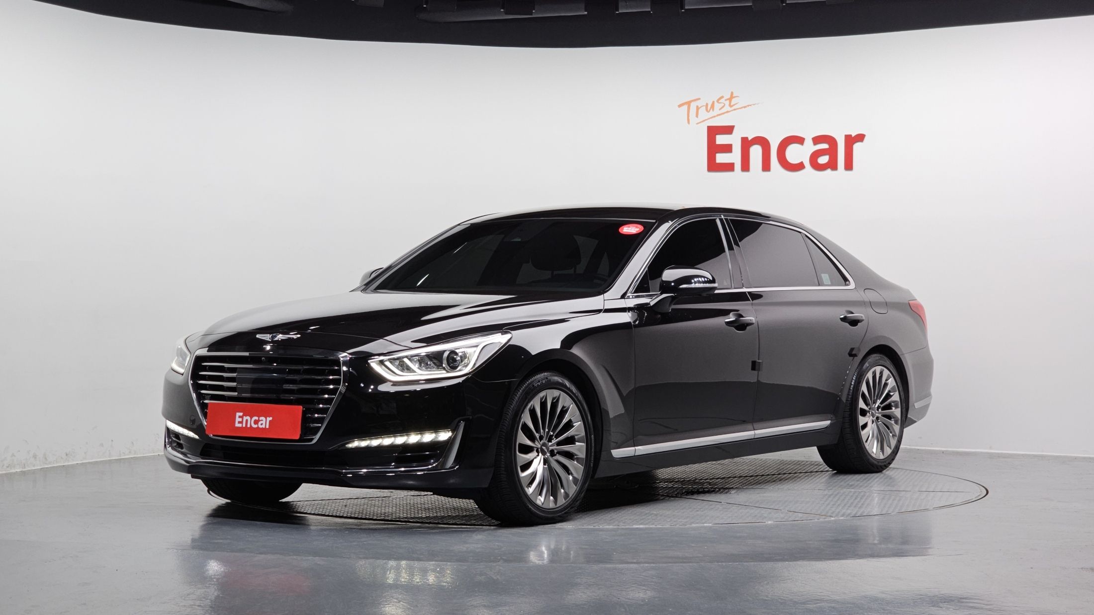 GENESIS EQ900 2017