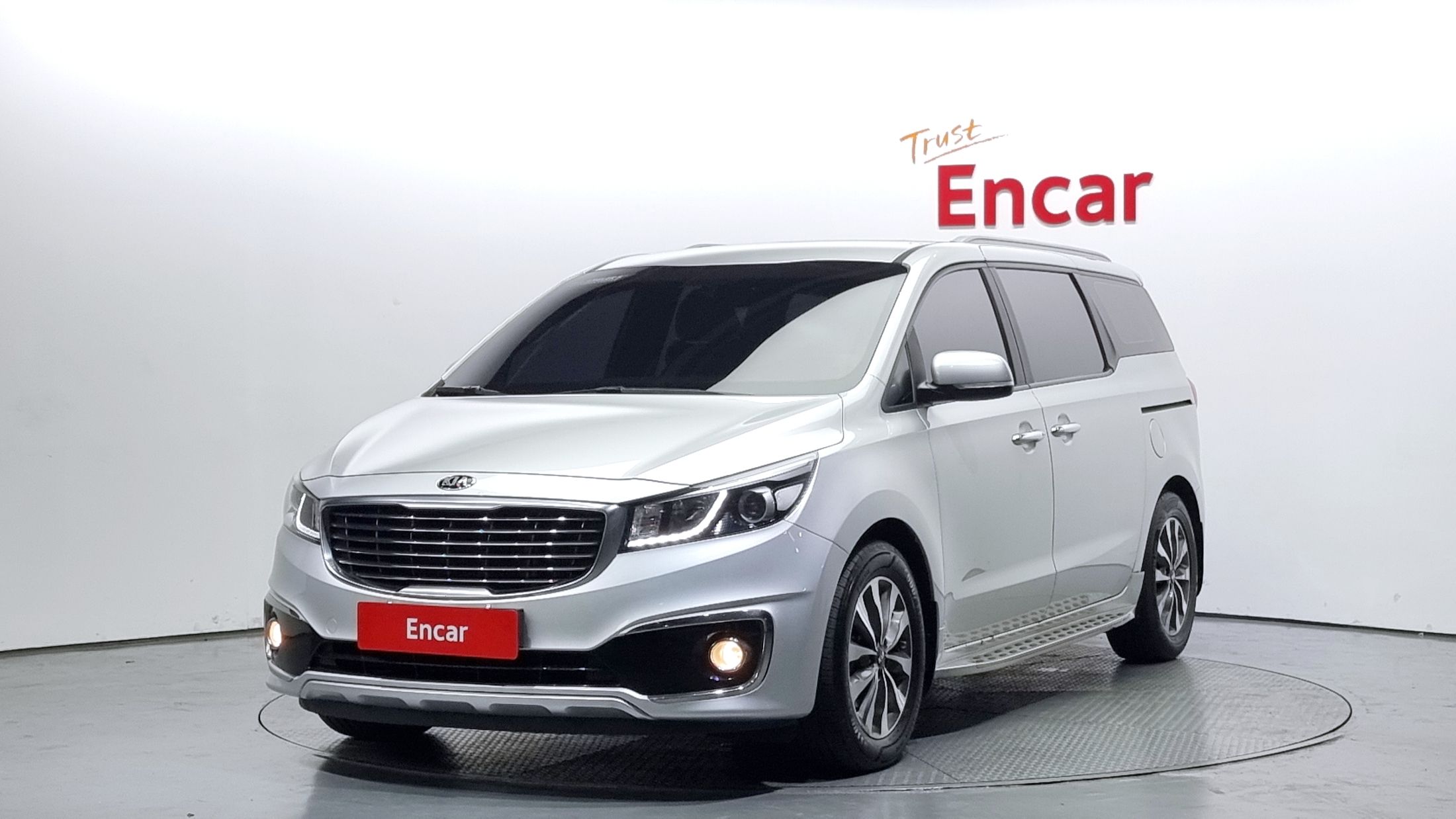 KIA CARNIVAL 2014