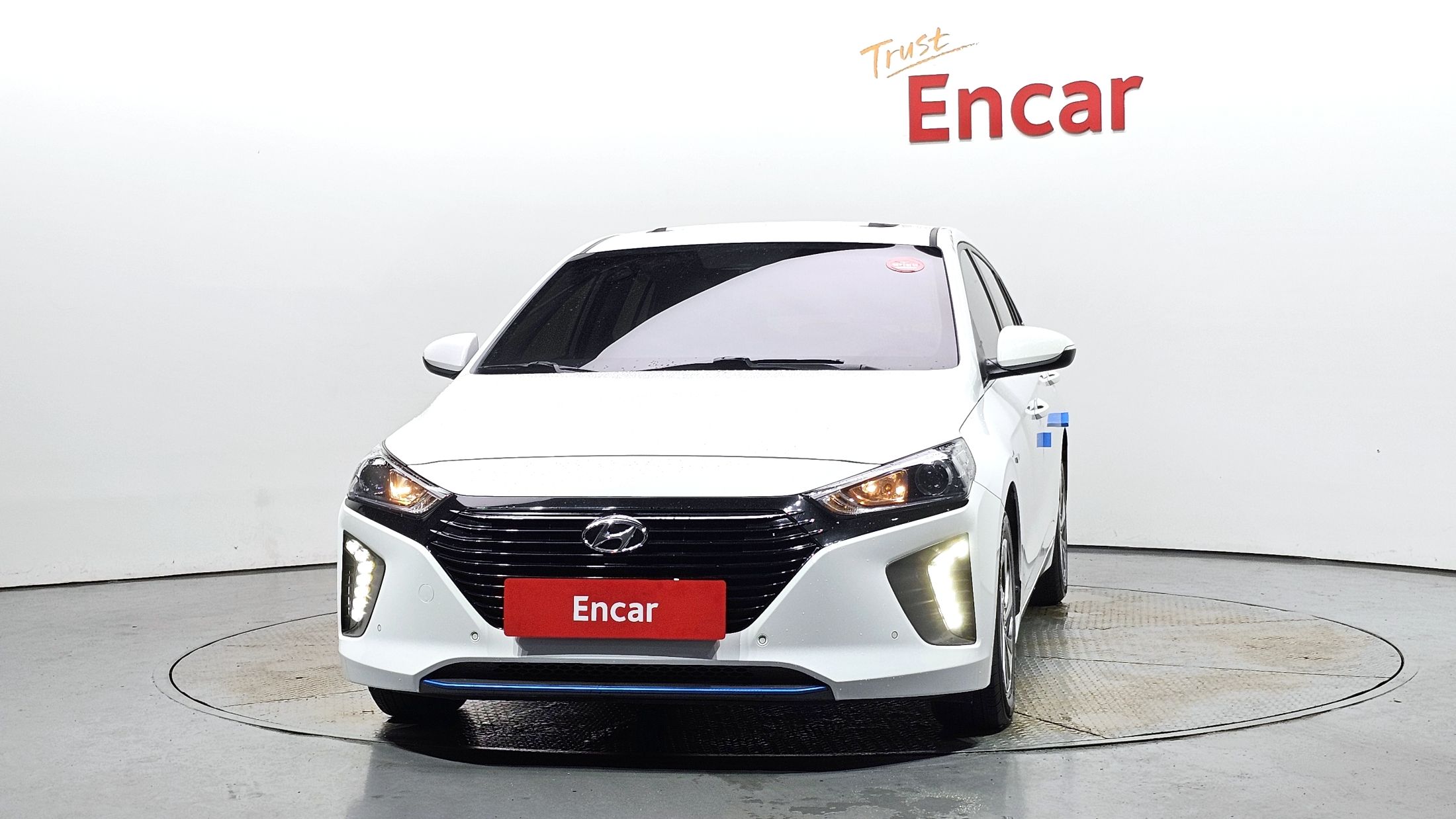 HYUNDAI IONIQ HYBRID 2016