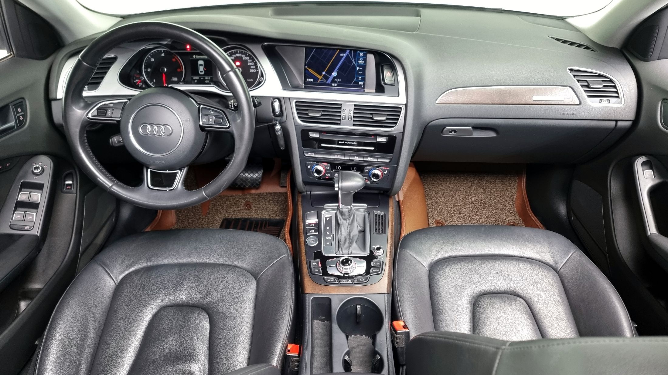 AUDI A4 2016