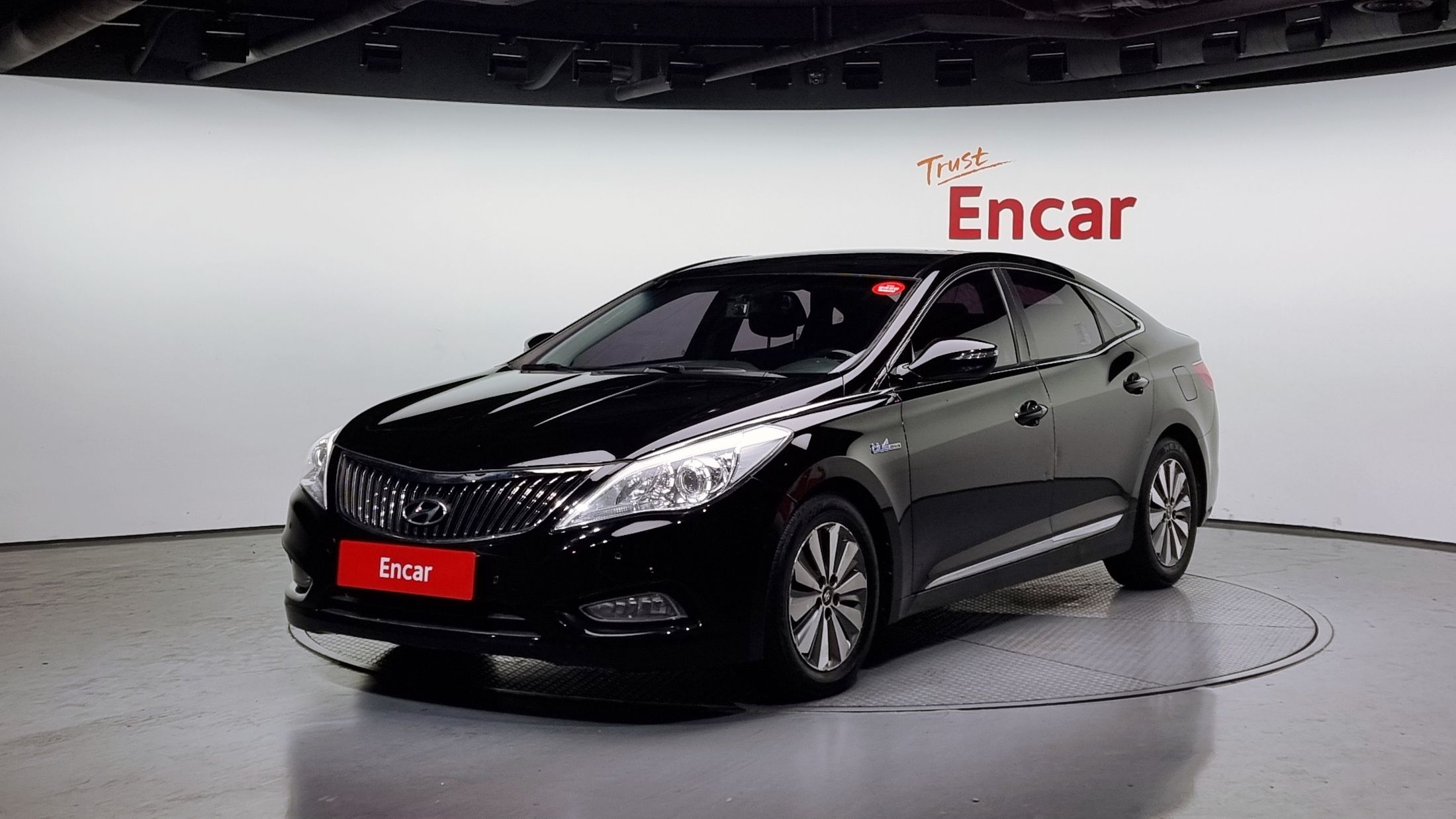 HYUNDAI GRANDEUR HG HYBRID 2014