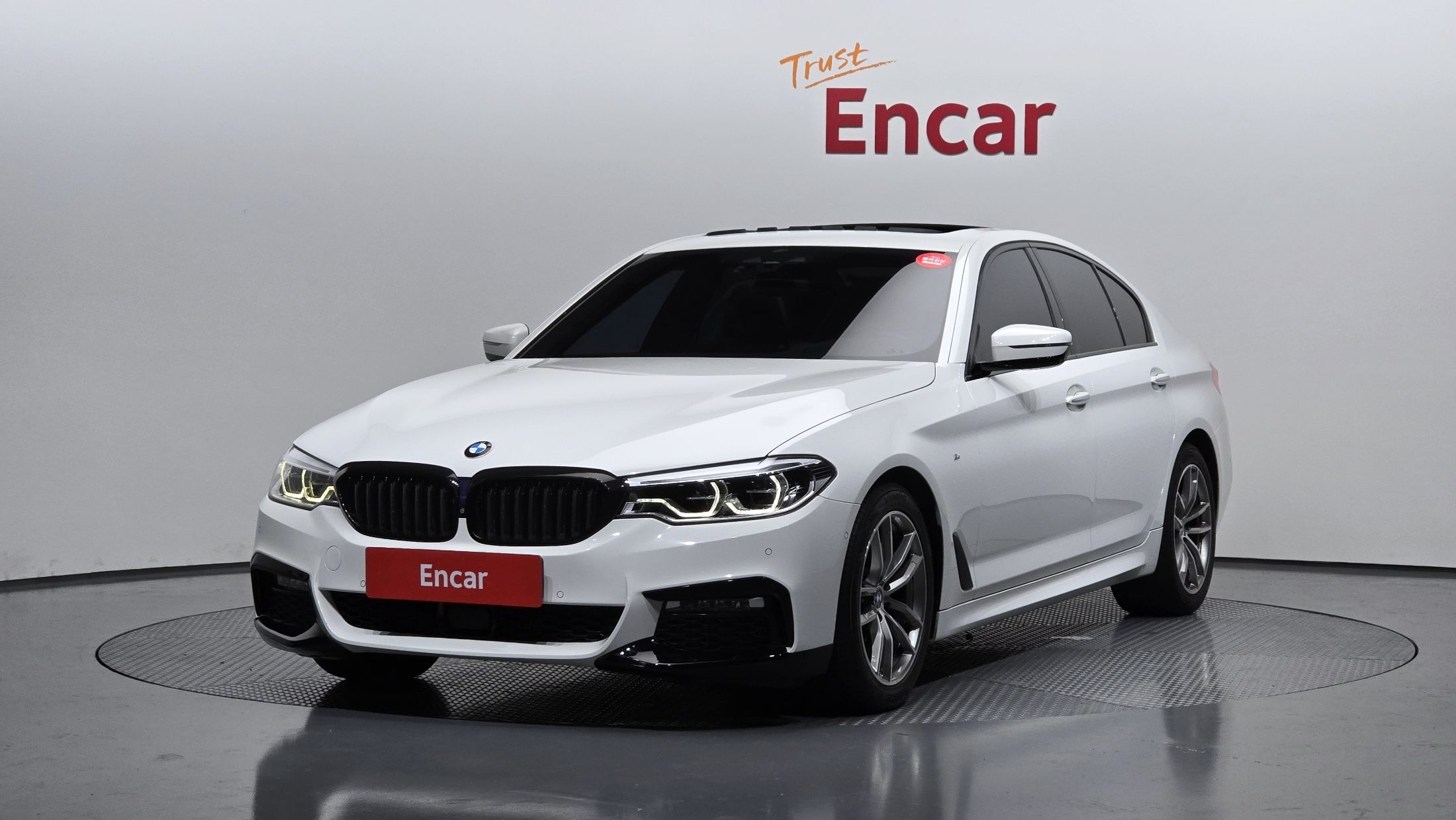 BMW 5-SERIES G30 2017
