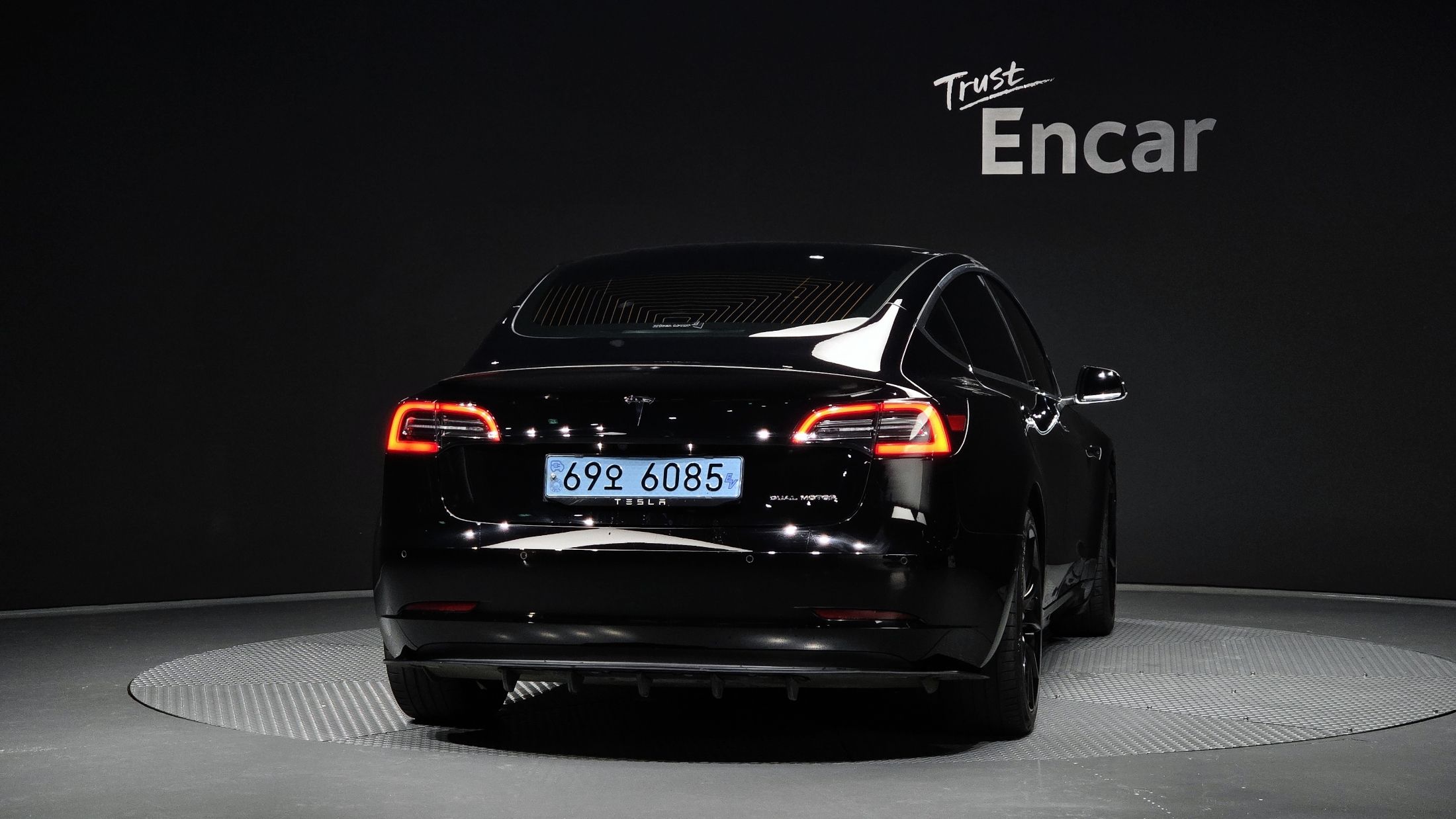 TESLA MODEL 3 2020