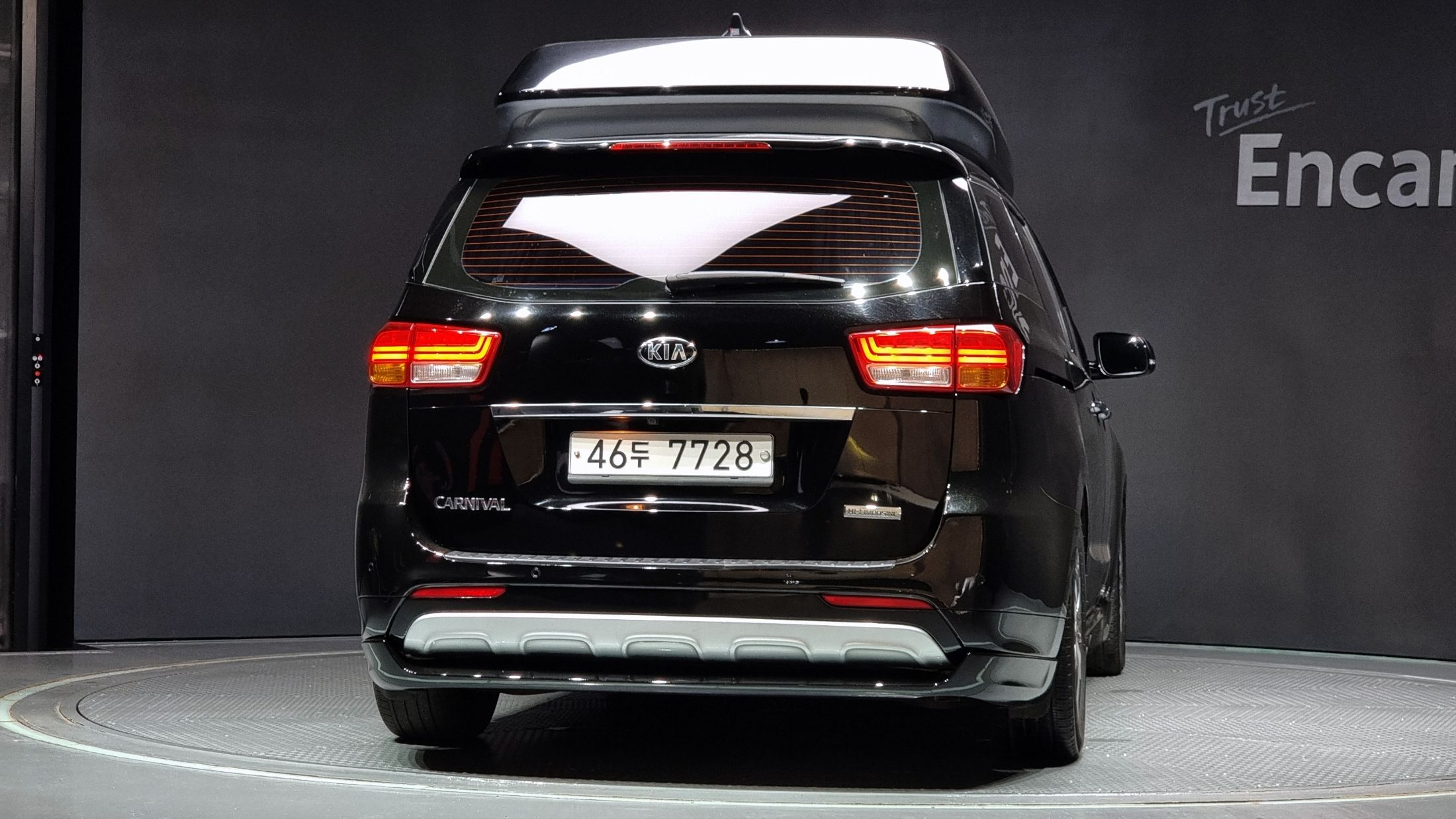 KIA CARNIVAL 2018