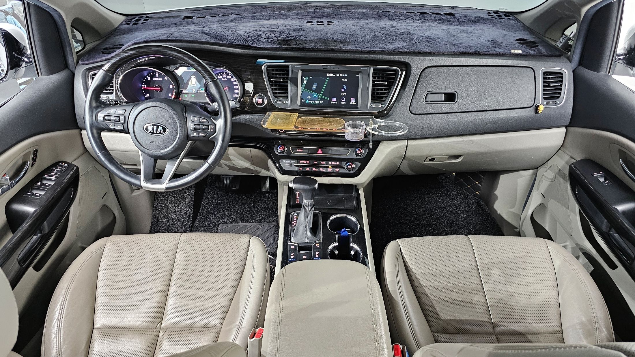 KIA CARNIVAL 2020