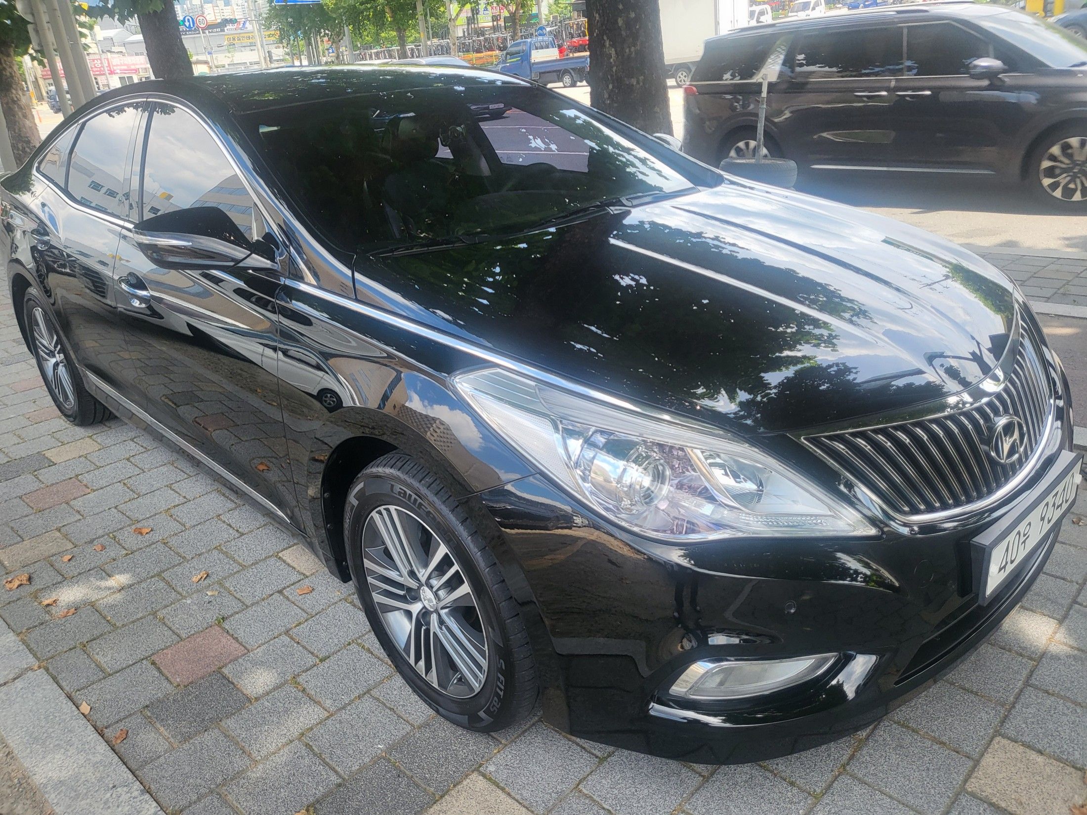 HYUNDAI GRANDEUR HG 2014