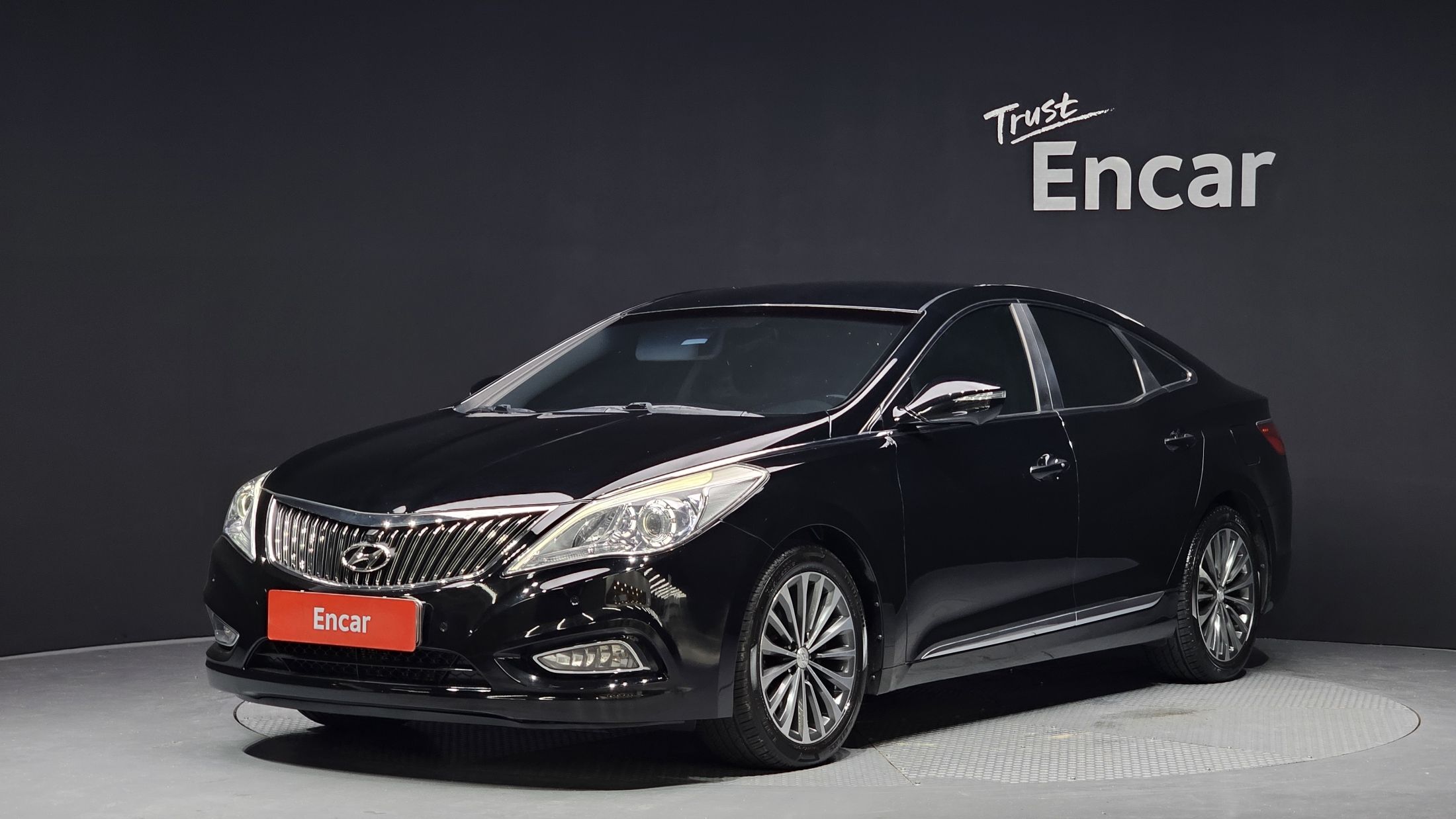 HYUNDAI GRANDEUR HG 2013