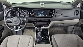 KIA CARNIVAL 2017