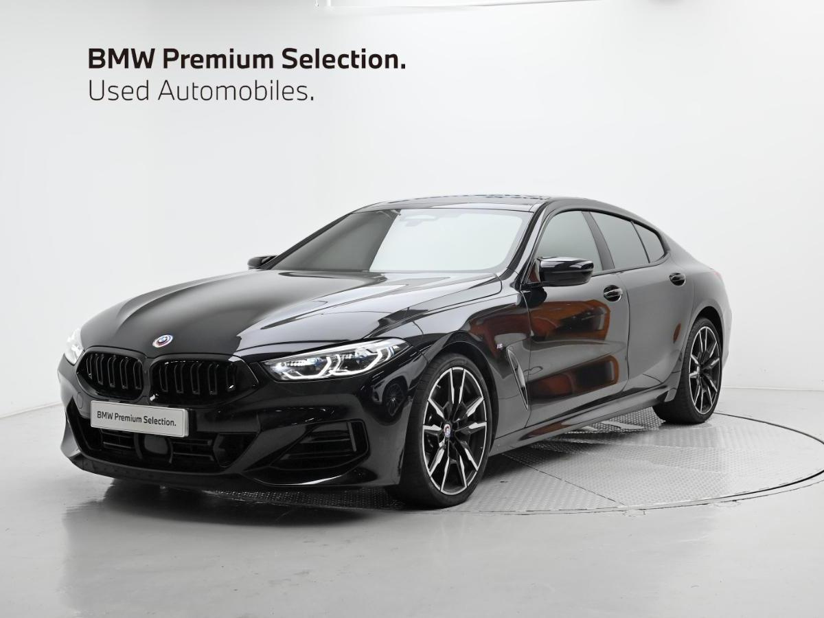 BMW 8-SERIES G15