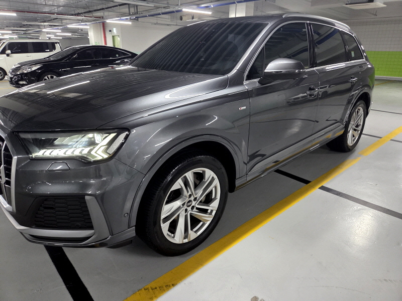 AUDI Q7 4M 2022
