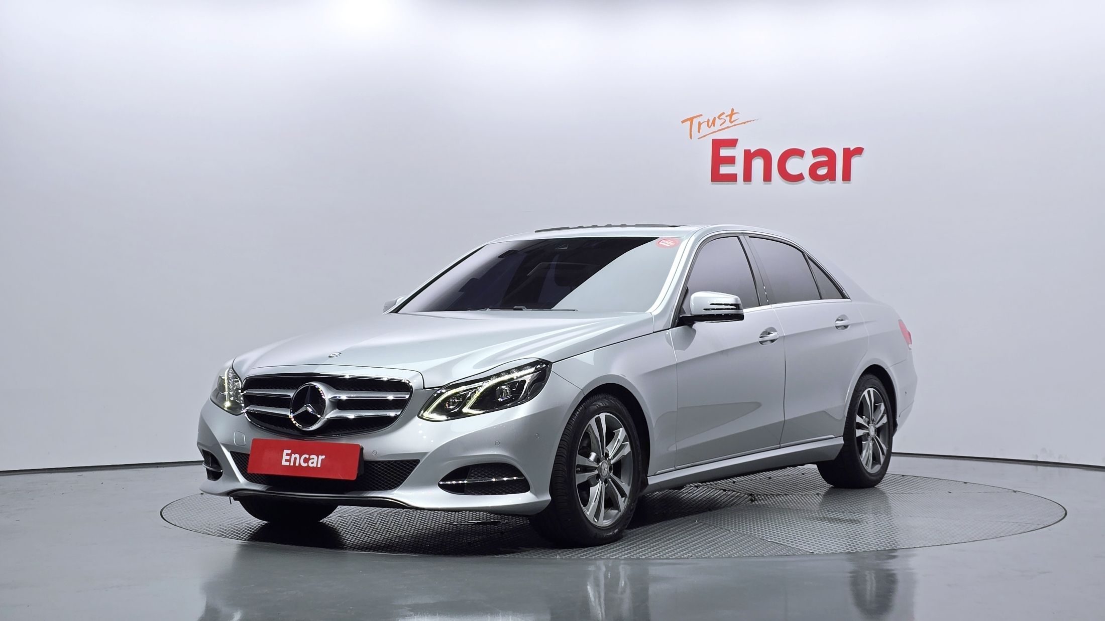 MERCEDES BENZ E-CLASS W212 2014