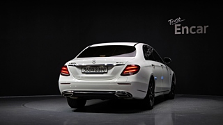 MERCEDES BENZ E-CLASS W213 2020