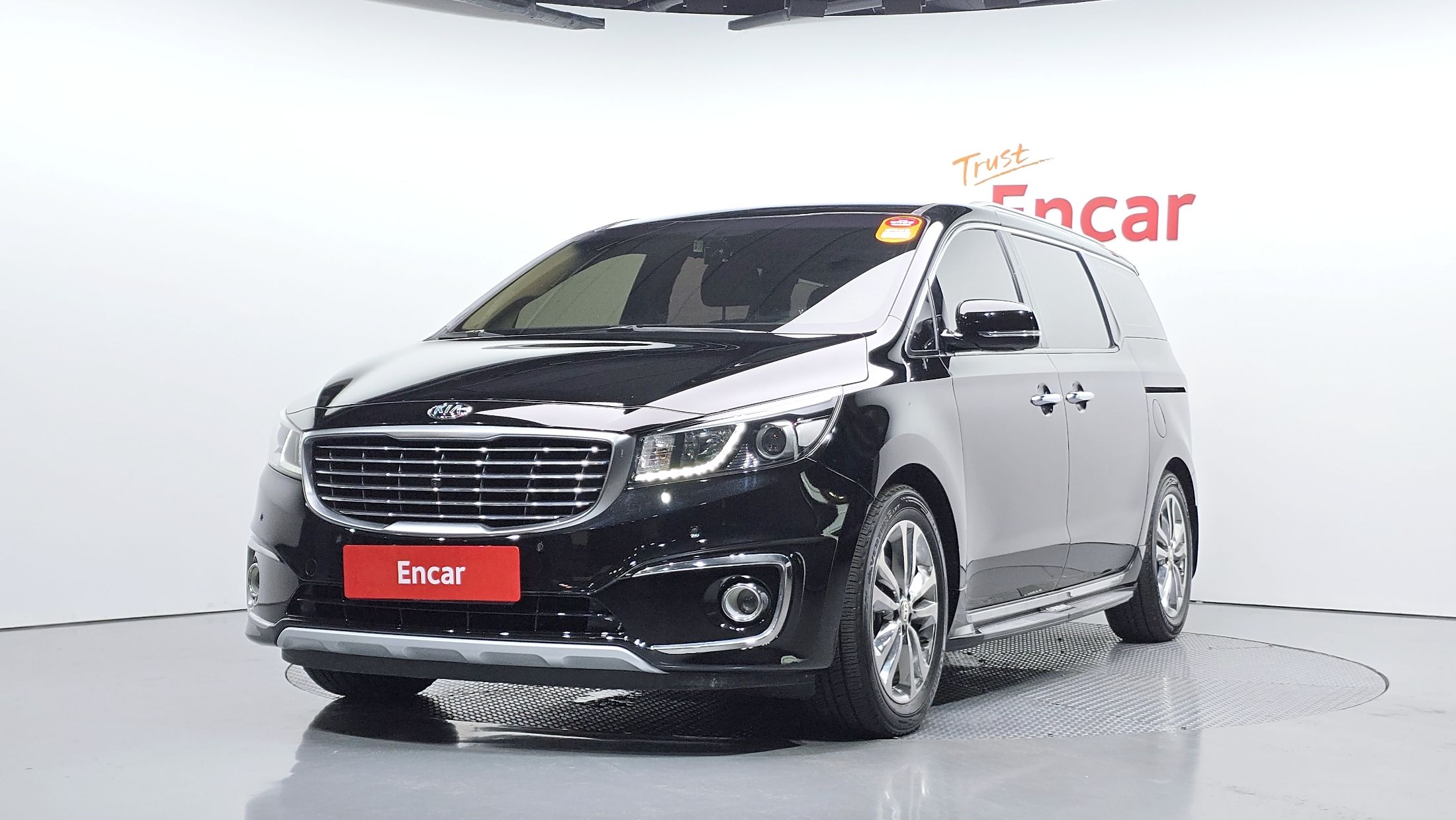 KIA CARNIVAL 2016