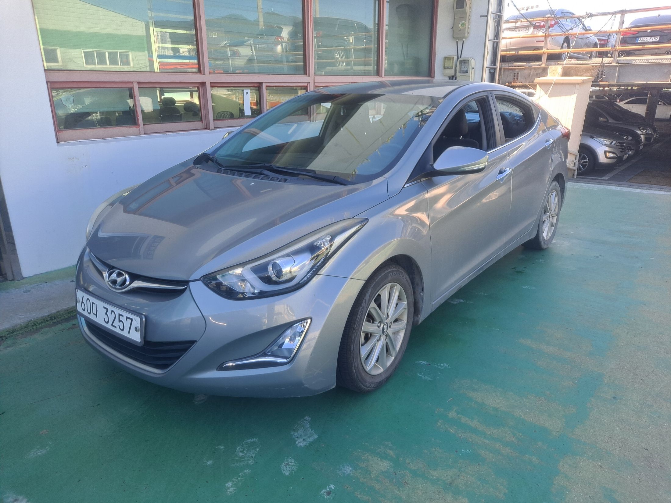 HYUNDAI AVANTE 2015