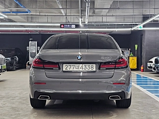 BMW 5-SERIES G30 2020