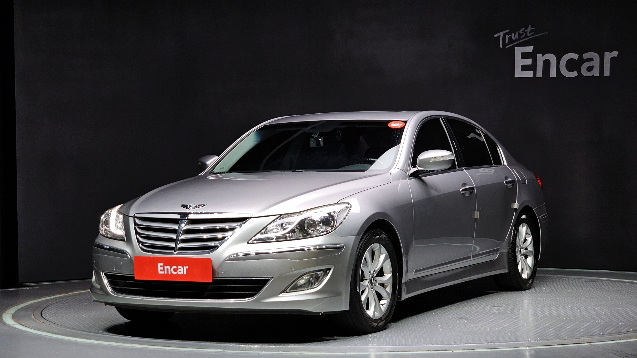 HYUNDAI GENESIS 2011
