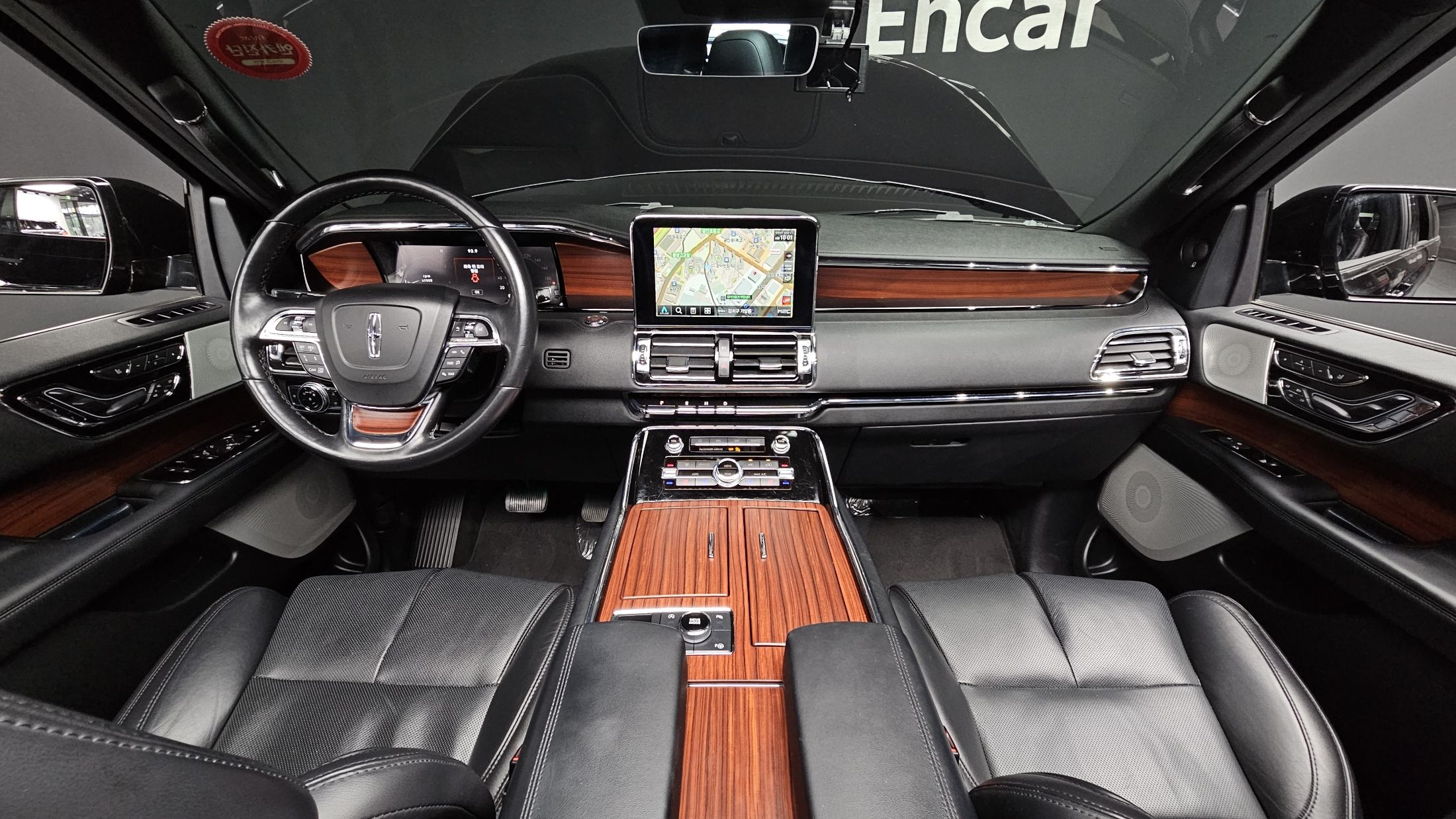 LINCOLN NAVIGATOR