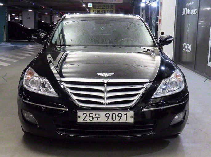 HYUNDAI GENESIS 2011