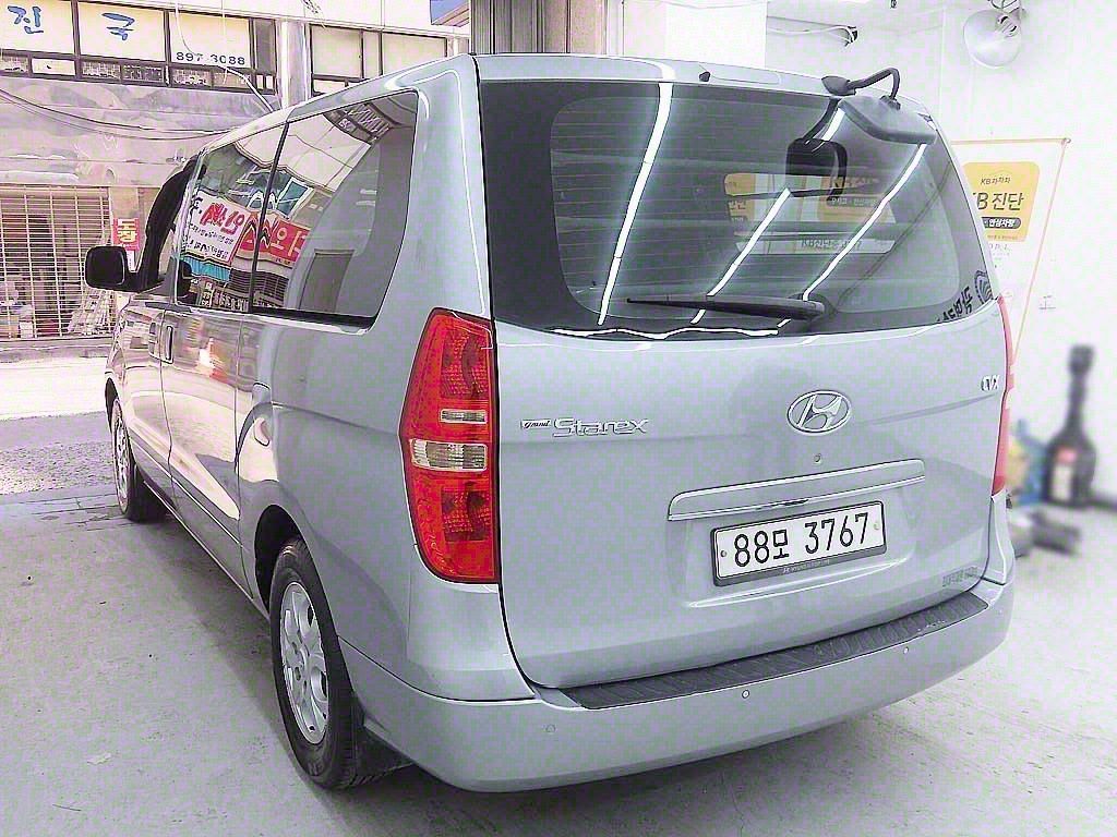 HYUNDAI STAREX GRAND 2012