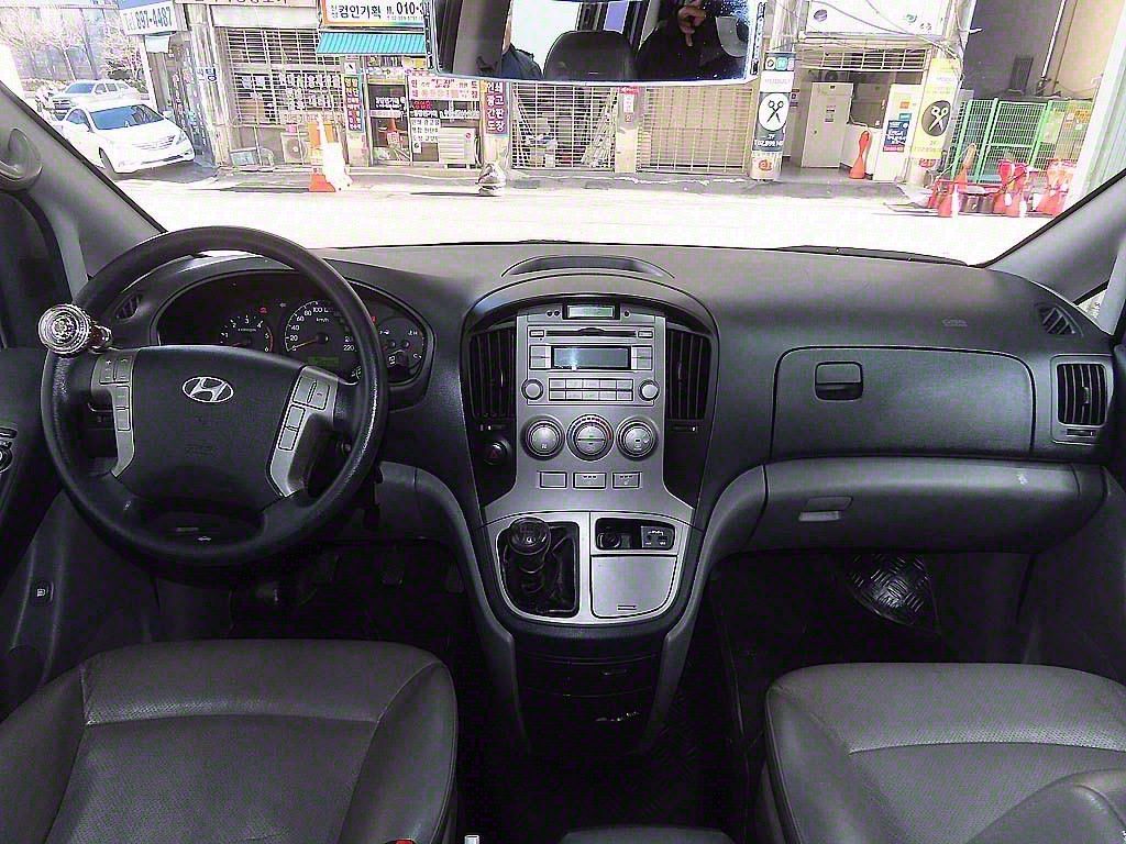 HYUNDAI STAREX GRAND 2012