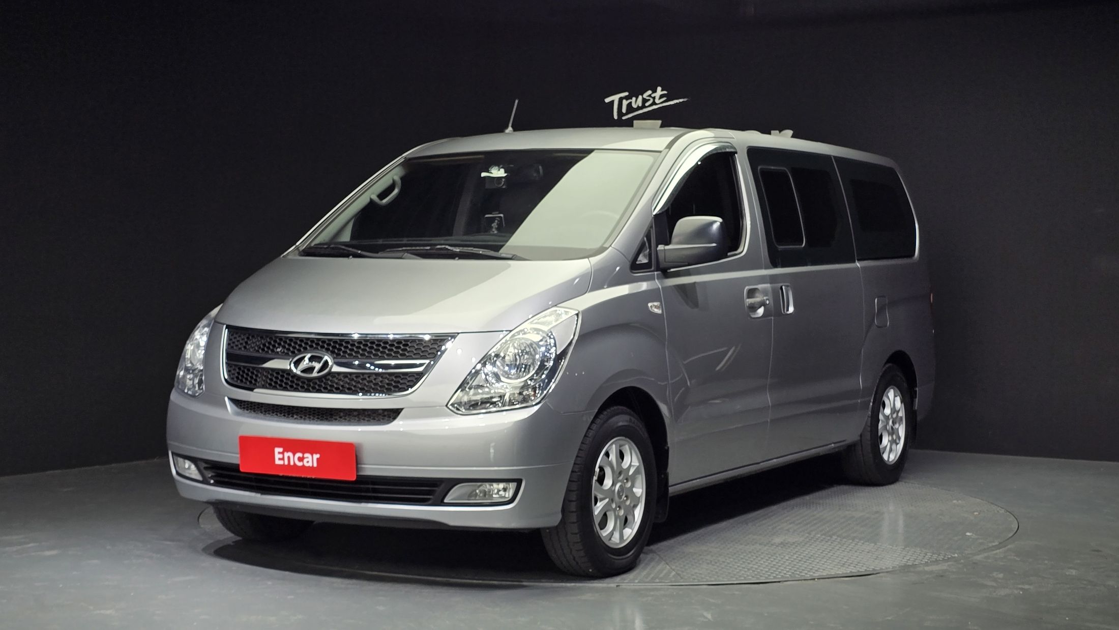 HYUNDAI STAREX GRAND