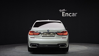 BMW 7-SERIES G11 2017