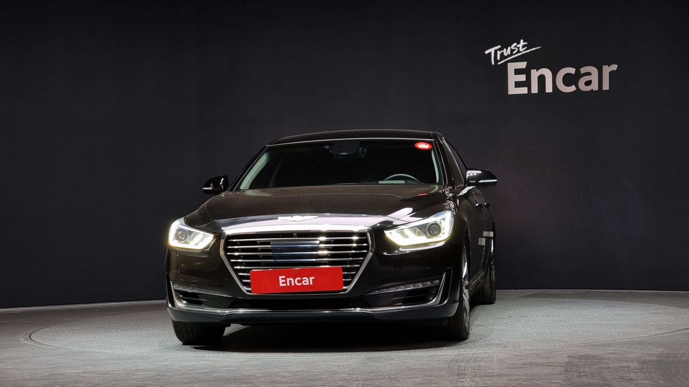 GENESIS EQ900 2018