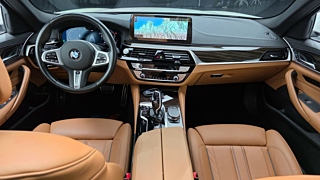 BMW 5-SERIES G30 2021