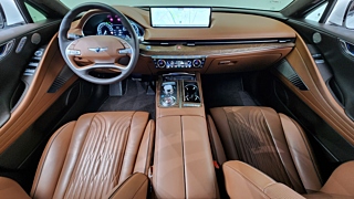 GENESIS G80 RG3 2023